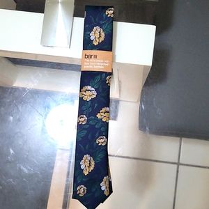 Bar III Floral men's skinny Tie